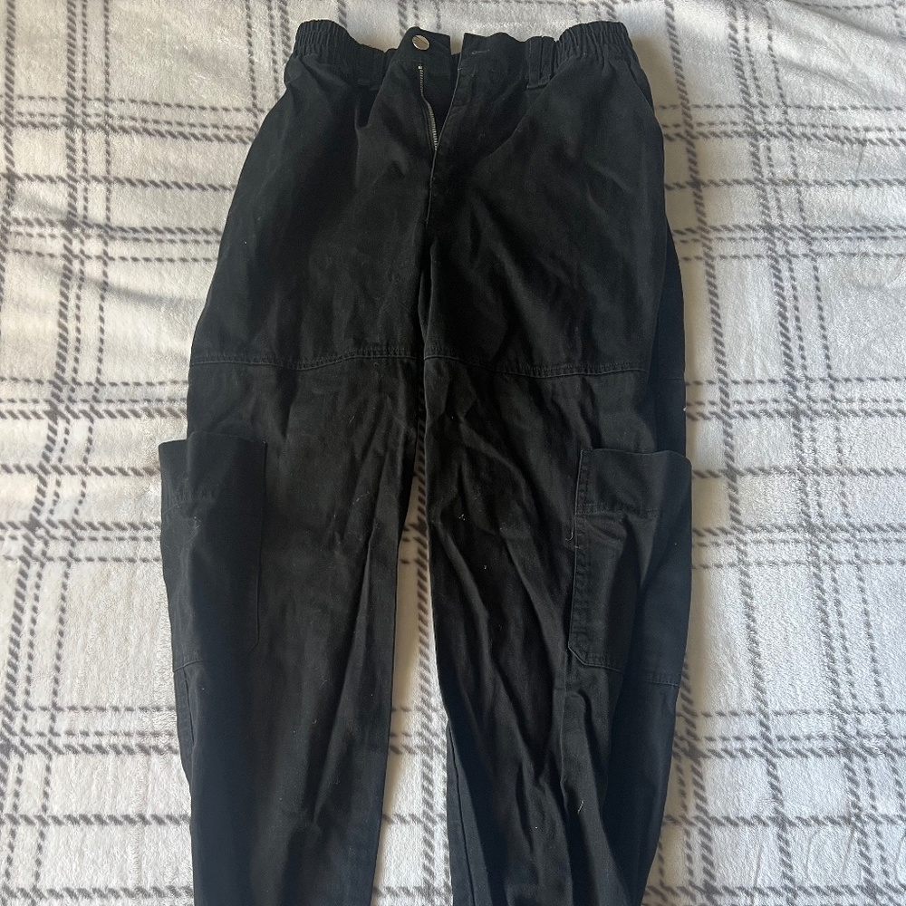 Black Cargos